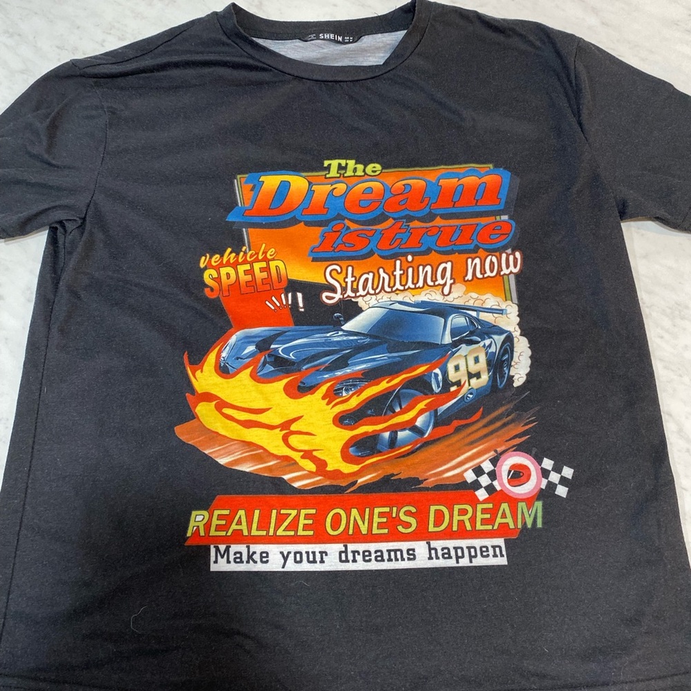 Graphic t shirt